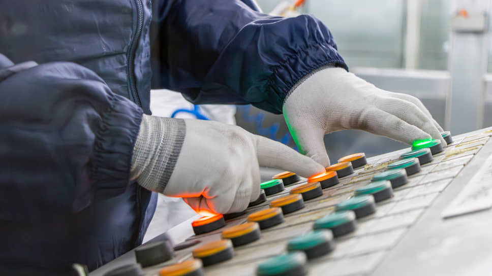 Работа окрасочного комплекса включает управление параметрами линии, обеспечивающее стабильность технологического процесса