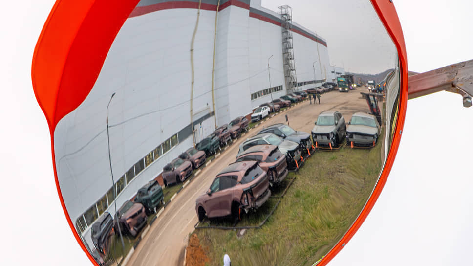 Производственный комплекс «Моторинвест» объединяет цеха сварки, окраски и сборки, формируя полный цикл изготовления моделей Evolute