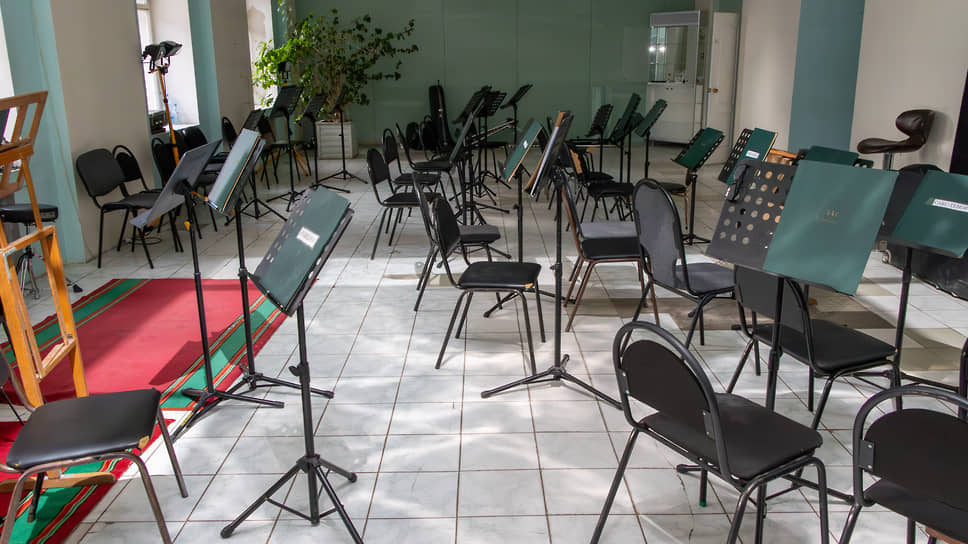 Репетиционный зал Воронежской филармонии, которая вместе с ГАУ ВО «Областной молодежный центр» пользуется зданием
