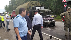 Под Ярославлем произошло крупное ДТП с участием военных грузовиков