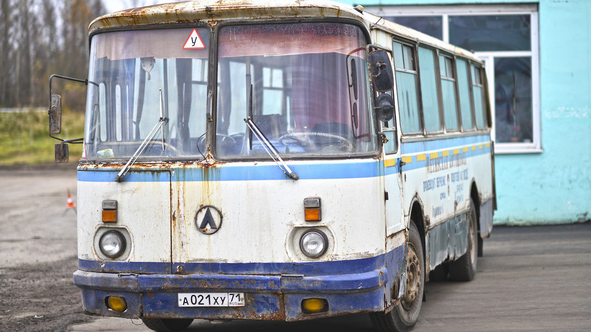 В Ярославль из Тулы доставили ретро-автобус – Коммерсантъ Ярославль