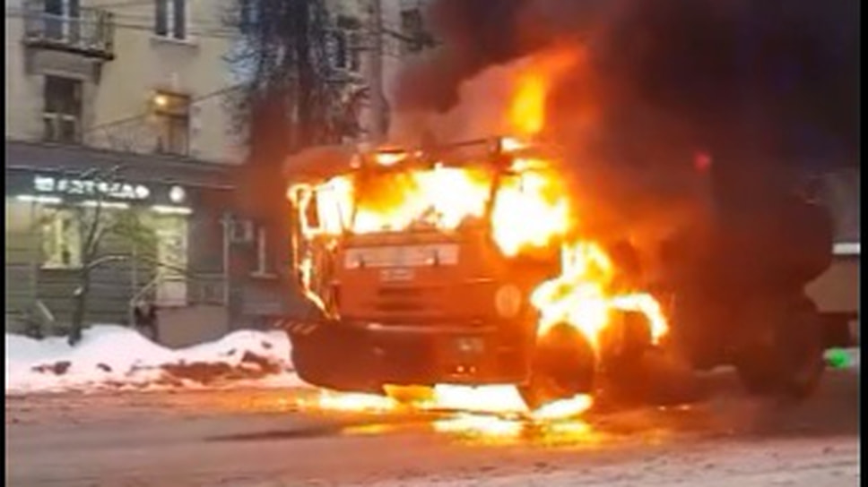 Фото: скриншот видео со страницы группы "Подслушано в Ярославле" в соцсети "Вконтакте"