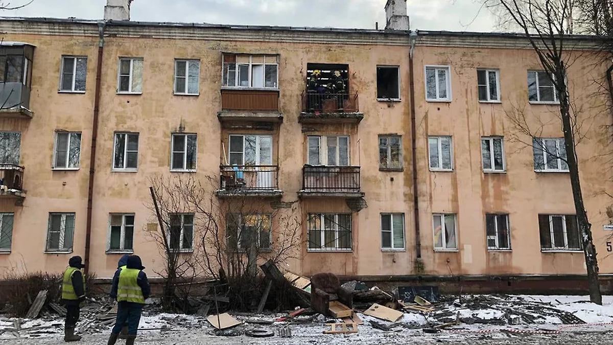 Взрыв газа в доме на Кузнецова, введение масочного режима и первая смерть  от гриппа – Коммерсантъ Ярославль