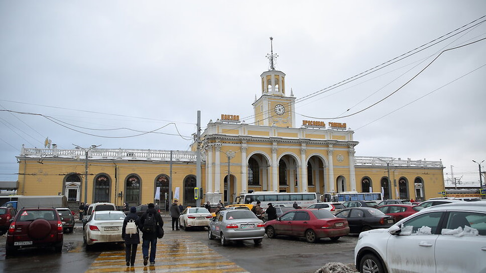 Привокзальная площадь в Ярославле