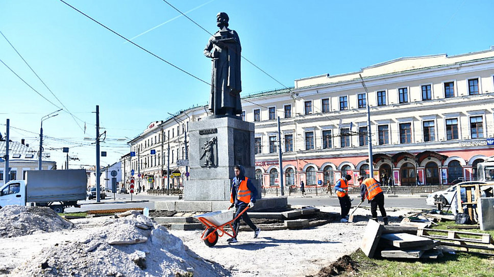 Памятник Ярославу Мудрому