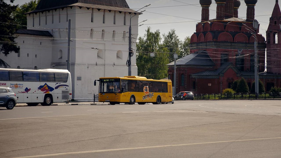 Автобус в Ярославле