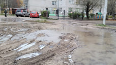 Мэр Ярославля поручил убрать лужи у входов в детсады и школы