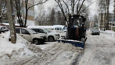 Мэр Ярославля обещал вернуть жильцам деньги за нанятый для уборки трактор