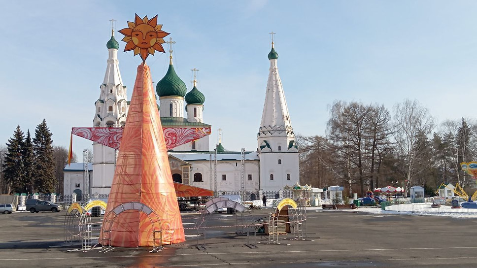 Масленица на Советской площади в Ярославле