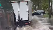 В Ярославле затопило проспект Машиностроителей