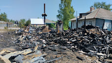 В Ярославской области строения и машина сгорели из-за грозы