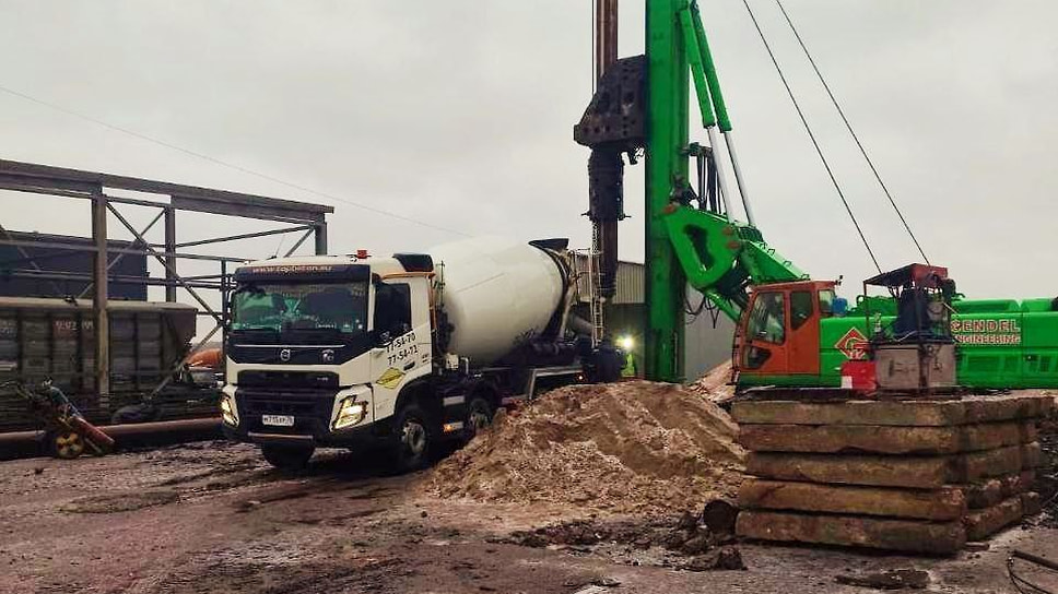 Строительство моста через Волгу в Ярославле