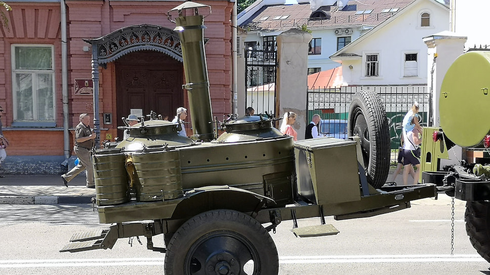 Война войной, а обед по расписанию. На марше – полевая кухня