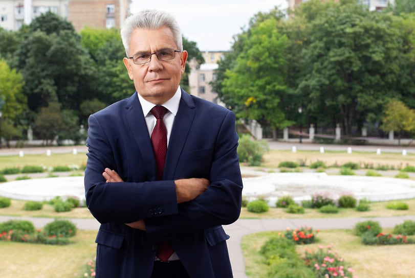 Александр Сергеев