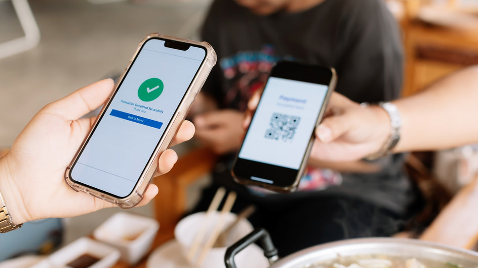 Клиенты Сбербанка могут оплачивать покупки QR-кодом в Китае