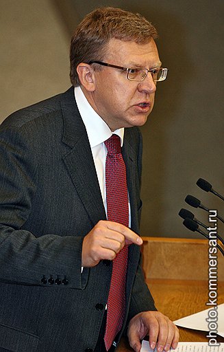 С инициативой установить минимальные розничные цены на водку в последние два года выступали и член фракции «Единая Россия» Владимир Пекарев, и лидер ЛДПР Владимир Жириновский, и глава Минфина Алексей Кудрин (на фото), и руководитель Росалкоголя Игорь Чуян