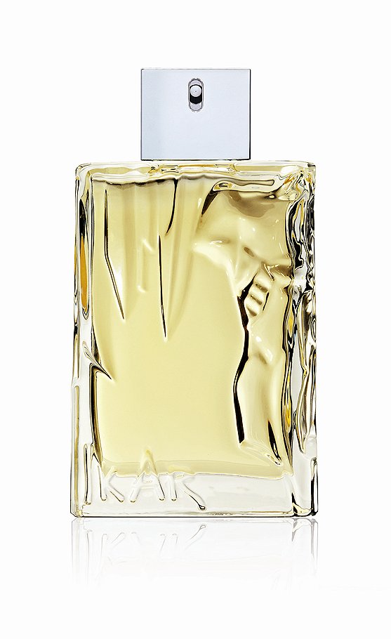 &lt;B>L`Eau d`Ikar от Sisley&lt;/B> &lt;br>L`Eau d`Ikar от Sisley — первый мужской парфюм бренда, создававшийся 20 лет, построен вокруг нот мастикового дерева, которые пронизывают всю композицию, придавая остроту и дерзость в целом сдержанному классическому аромату. 
