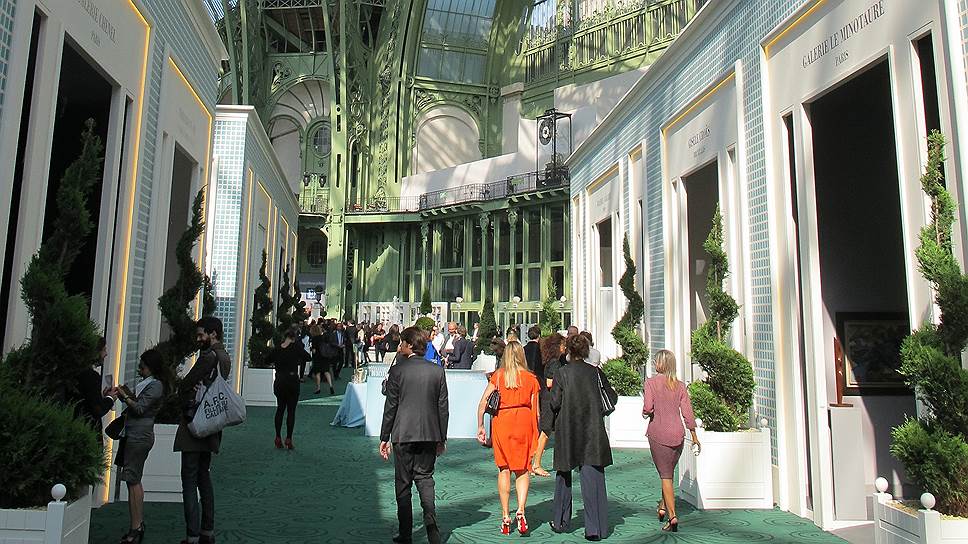 Интерьер Гран-Пале по идее декоратора Жака Гранжа должен был напоминать о Версале 
