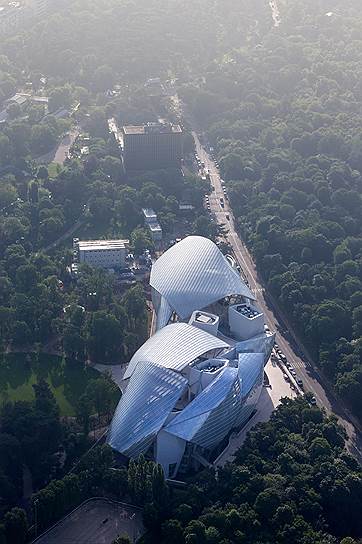 Здание Fondation Louis Vuitton 