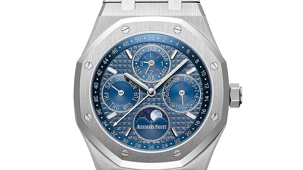 Audemars Piguet Royal Oak Perpetual Calendar. Калибр 5134 высотой в 4,31 мм с автоматическим подзаводом и заасом хода 40 часов. Вечный календарь: дни, недели, месяцы, годы, в том числе високосные, фазы Луны. Циферблат с рисунком Grande Tapisserie и люминесцентными индексами часов. Корпус из стали или розового золота диаметром 41 мм и толщиной в 9,50 мм защищен от воды
до 20 м глубины