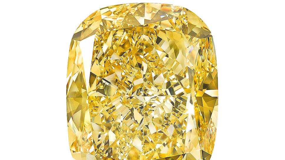 The Golden Empress — сокровище из шахт Лесото до огранки весило 299 карат. Сейчас — не менее впечатляющие 132,55 карата. Цветные бриллианты очень редки: только один камень из 10 тыс. бывает цветным. Дом Graff владеет The Golden Empress и другими желтыми бриллиантами, например Delaire Sunrise (118,08 карата), который обрабатывали больше года, чтобы достичь идеальной изумрудной огранки