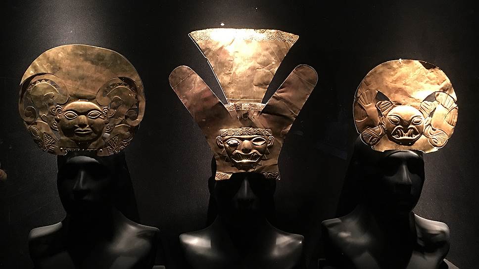 Головные уборы высшей знати культуры Моче. 400 год н. э. Музей Ларко, Перу 
