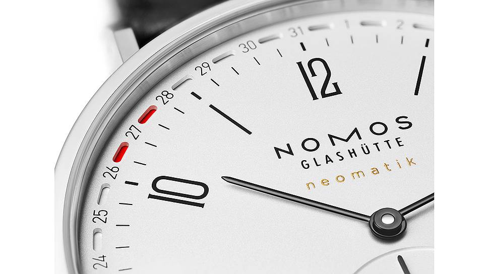 Nomos Glashutte Tangente Neomatik 41 Update. Стальной корпус 40,5 мм. Автоматический механизм с запасом хода в 42 часа. 3520 CHF