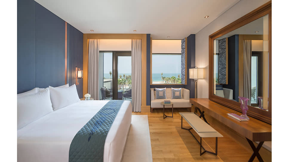 Отель Caesars Resort Bluewaters Dubai
