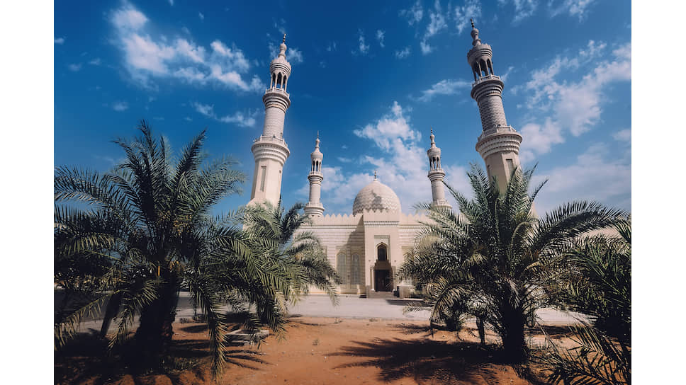 Мечеть шейха Заида в эмирате Рас-эль-Хайма