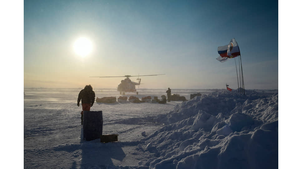 Полярники в районе Северного полюса