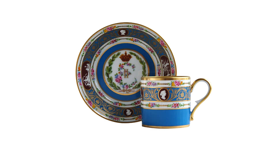 Чайная пара из сервиза Catherine II de Russie от компании Bernardaud