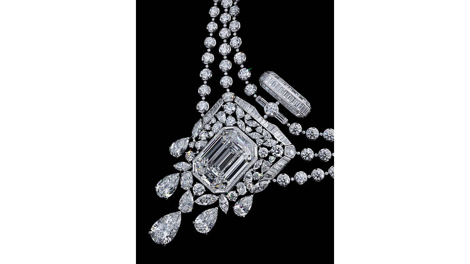 Chanel High Jewelry, колье 55,55, белое золото, центральный бриллиант (55,55 карата), бриллианты
