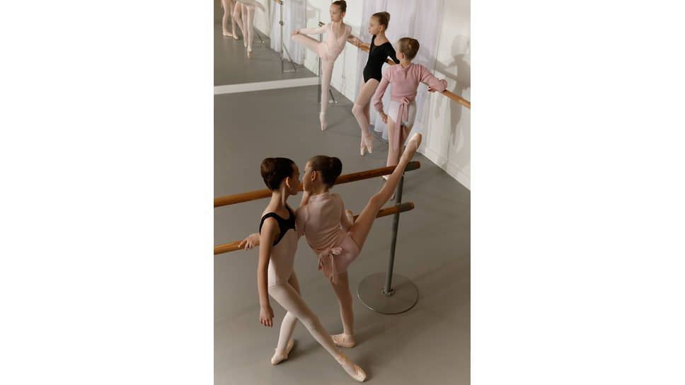 На занятиях в Центральной балетной школе «pre-Академия»