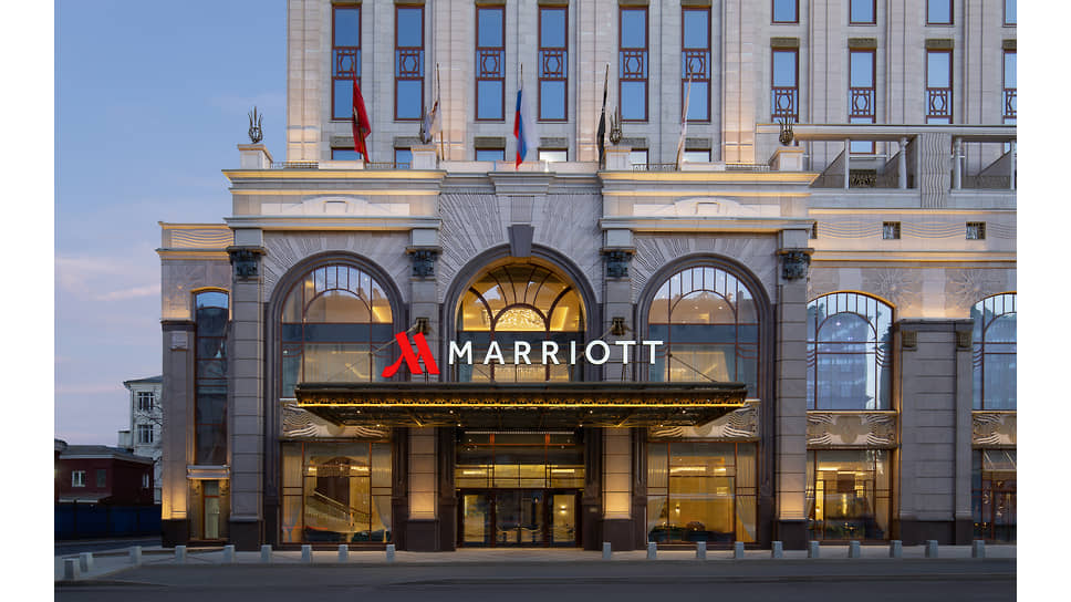 Вид на отель Moscow Marriott Imperial Plaza