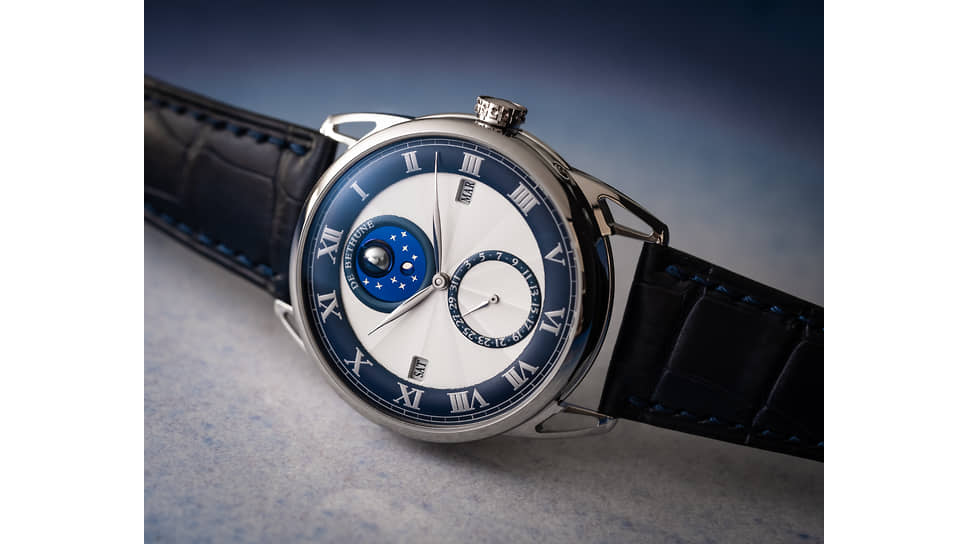 De Bethune DB25sQP. Вечный календарь, мануфактурный механизм которого DB2324 с автоматическим подзаводом, запасом хода 5 дней и сферической луной, показывающей лунные фазы с точностью 1 день/122 года, был переработан для титанового корпуса 40 мм