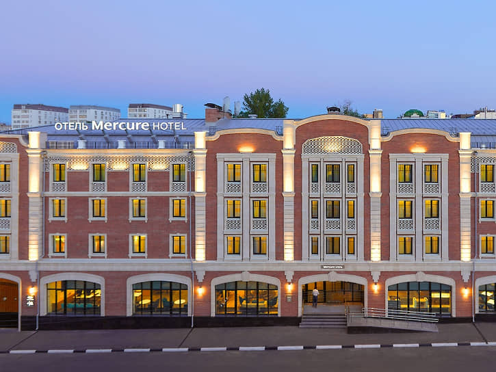 Вид на отель Mercure Нижний Новгород Центр