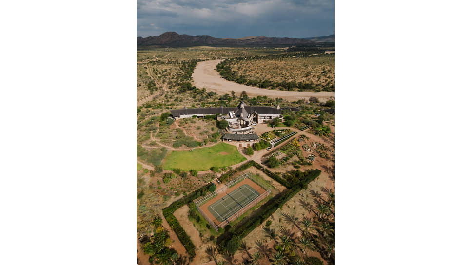 Вид на территорию отеля Marula Palace