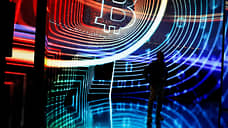 Биткойн растет на договорах