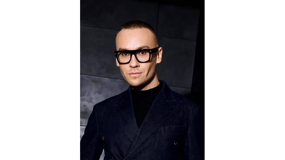 Денис Карташев, Artesque