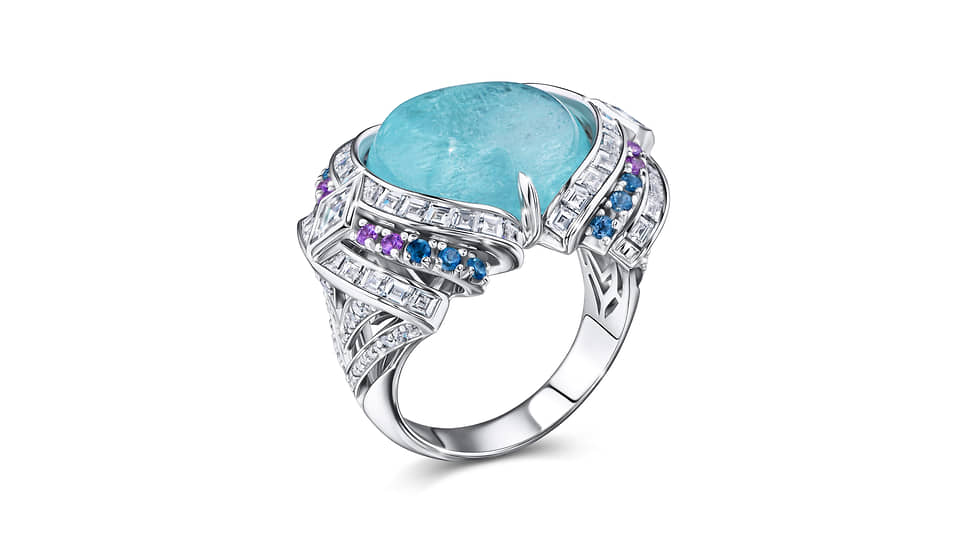 Кольцо из белого золота с турмалином параиба (15,18 карата), топазами, сапфирами и бриллиантами
