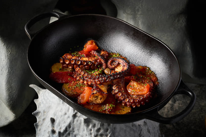 Осьминог с картофелем в ресторане «Чудо-Юдо»