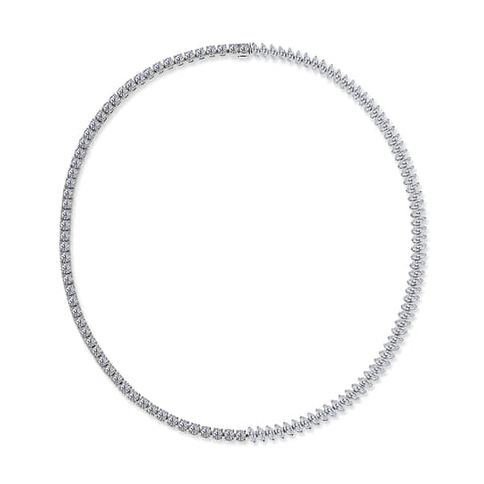 Колье из белого золота со 119 бриллиантами огранок «круг» и «маркиз» общим весом 16,36 карата