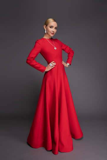 Татьяна Навка в колье и серьгах High Jewellery Chopard из белого золота с бриллиантами