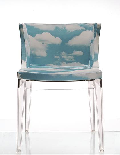 Стул Mademoiselle Moschino, Kartell 
www.kartell.ru