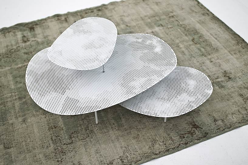 Столики Cloud, Moroso 
www.flat-interiors.ru  