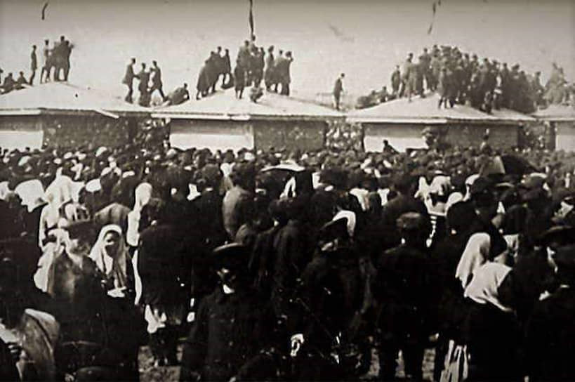 #порядок: Массовые гуляния на Ходынском поле в честь коронации императора Николая II, 18 мая 1896. В результате давки погибло 1389 человек
