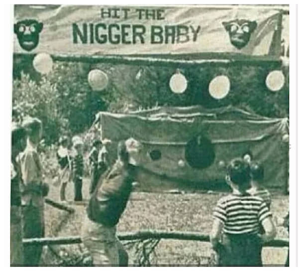 Павильон для игры в «Hit The Nigger Baby» в детском летнем лагере в Висконсине, 1942