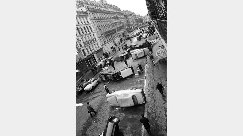Улица Гей-Люссака в Латинском квартале в Париже после столкновения студентов и полиции, 11 мая 1968