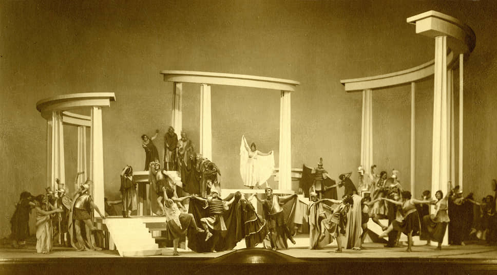 «Лисистрата» в Музыкальной студии Художественного театра, 1923. Художественное оформление Исаака Рабиновича. Музей МХАТ
