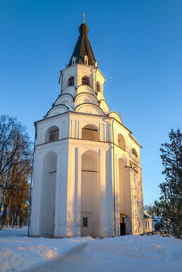 Распятская церковь-колокольня. Музей-заповедник «Александровская слобода», конец XVI — начало XVII века